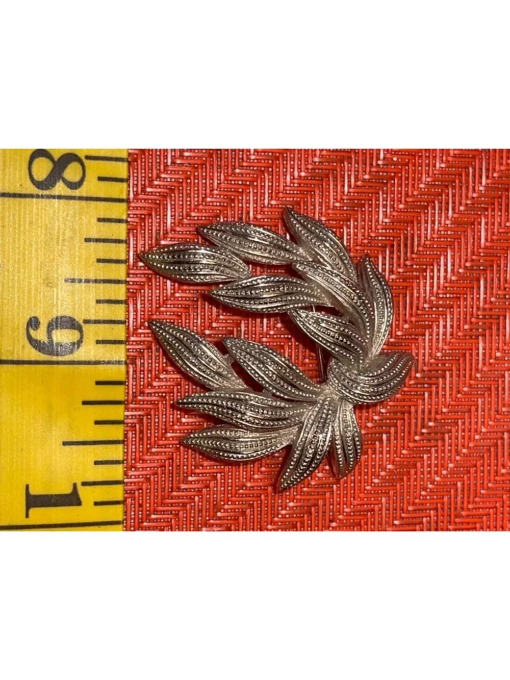 Vtg Crown Trifari Silver-Tone Textured Leaf Brooch Pin Statement Figural Jewelry
